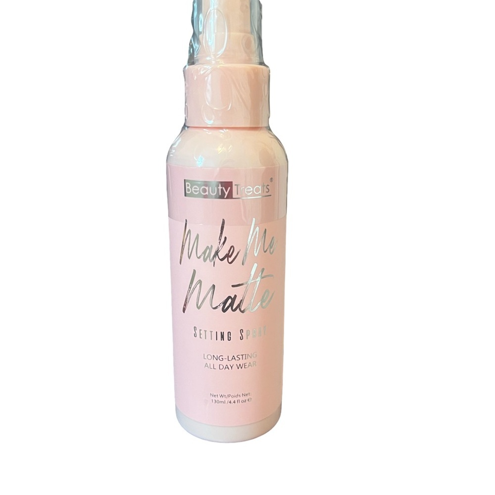 Beauty Treats Make Me Matte Setting Spray NWOT. Sealed